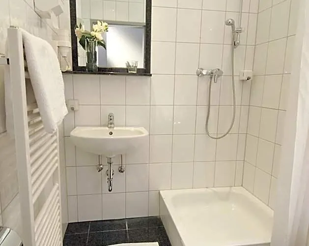 Klein Frankfurt East Hotel 3*